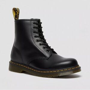 Dr. Martens | 1460 Smooth Leather Lace-Up Boots, 8 NIB